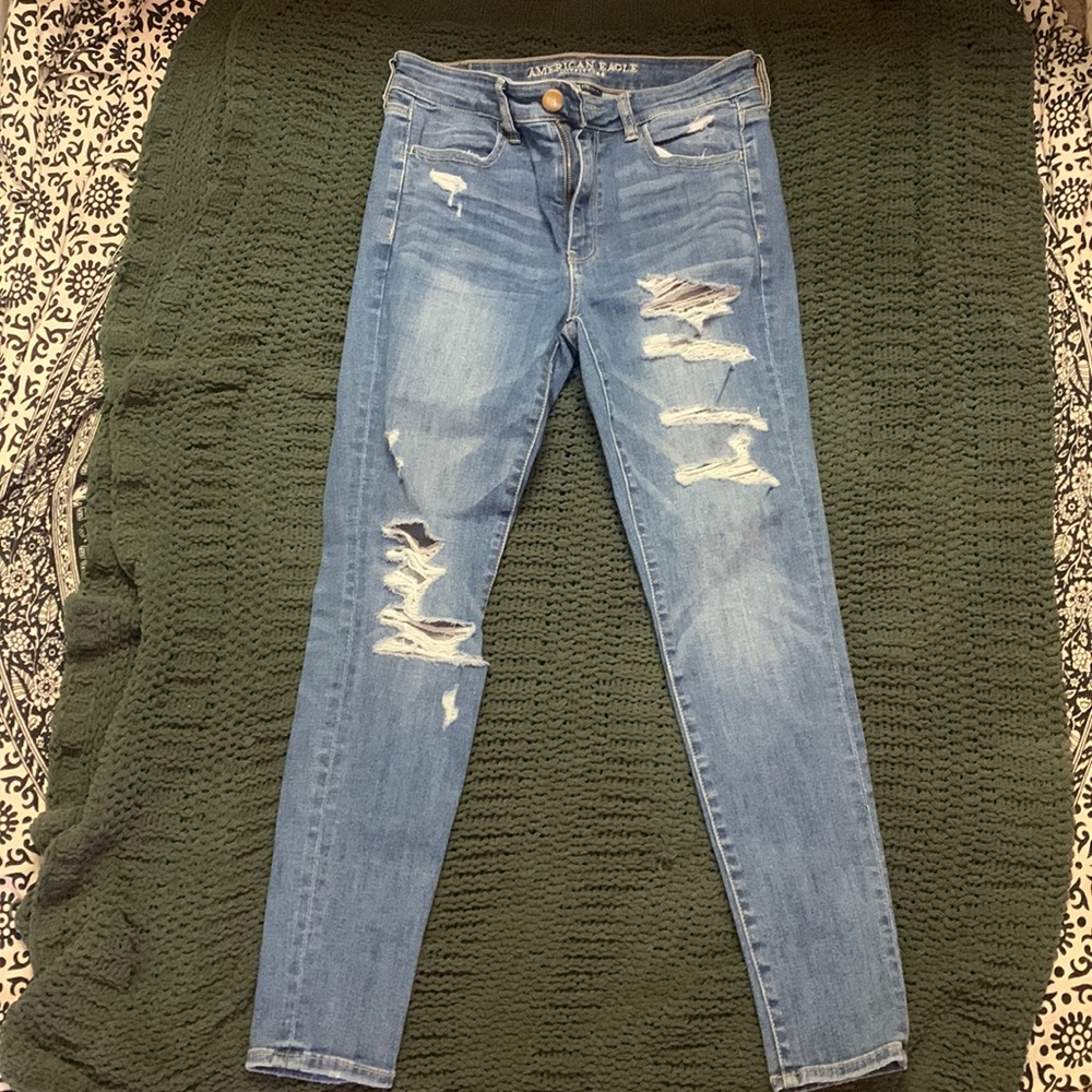 Distressed AE jeans